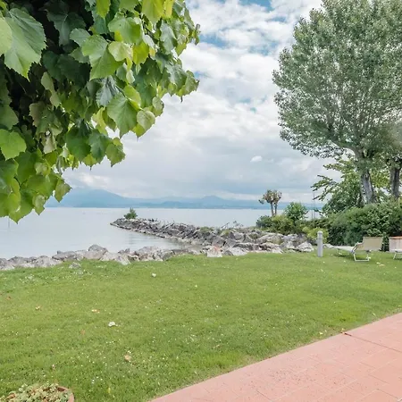 Casa Lugana 8 - Monolocale Con Piscina Fronte Sirmione