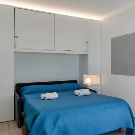 Casa Lugana 8 - Monolocale Con Piscina Fronte * Sirmione